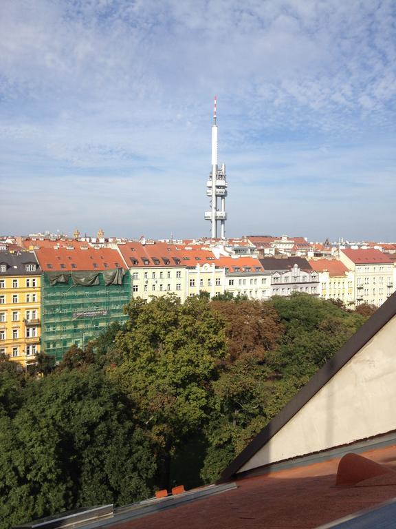 Penthouse Apartment In Vinohrady Prag Zimmer foto